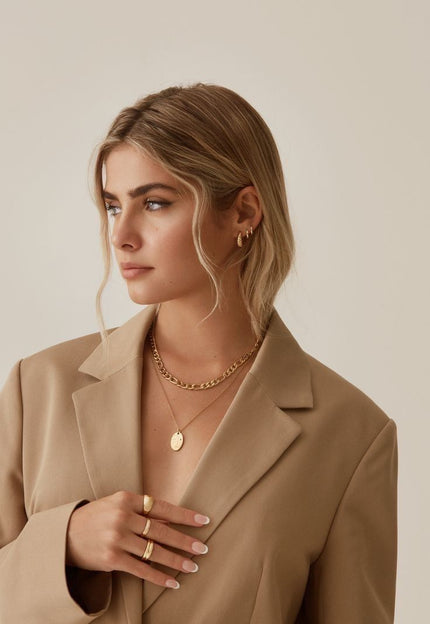 Elevate your office look with our collection of work-appropriate accessories. Slay every meeting and presentation.