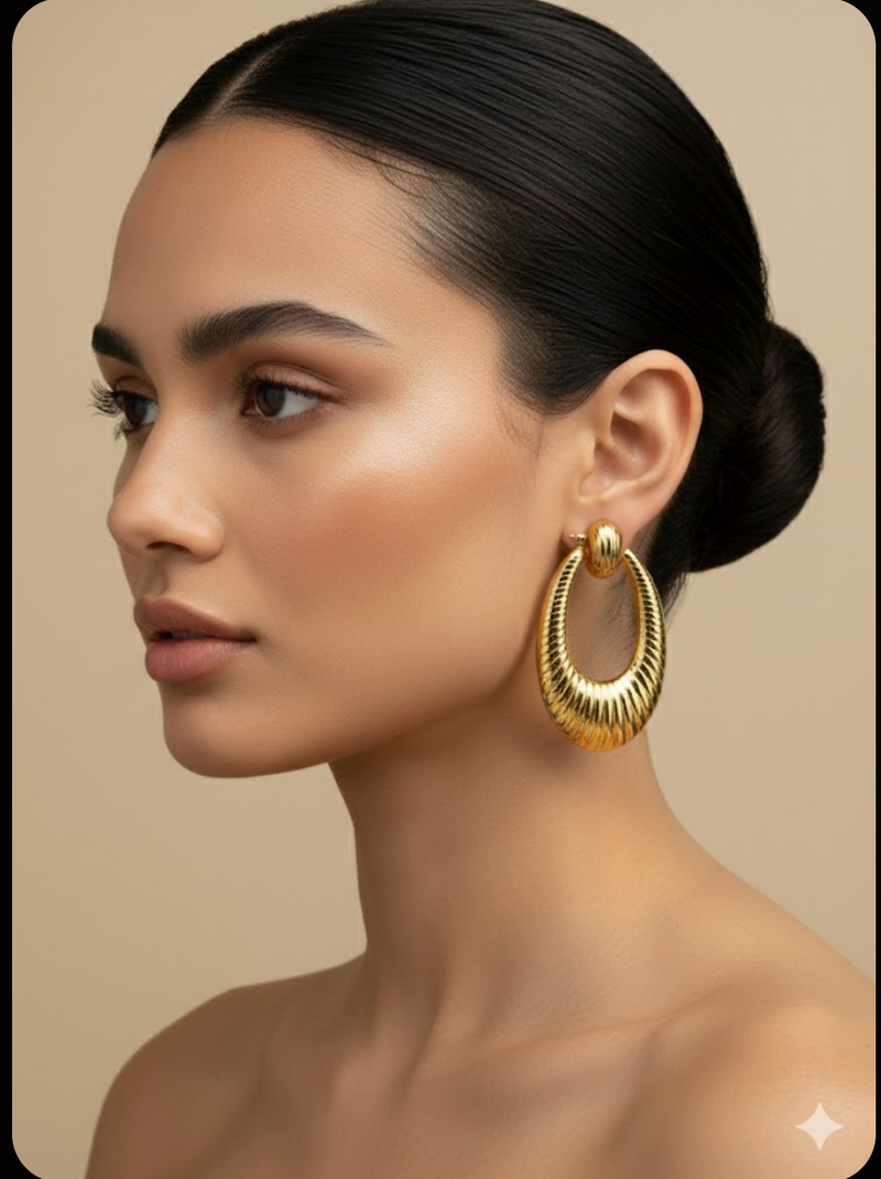Ribbed Arc Gold Hoops