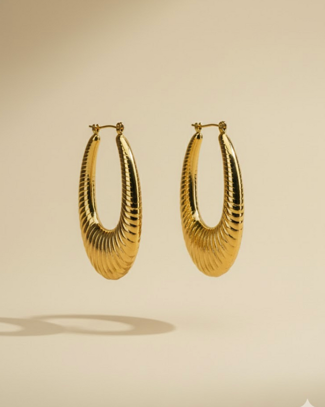 Ribbed Arc Gold Hoops