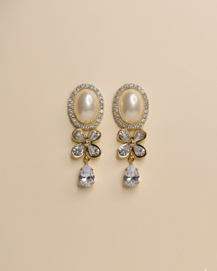 Pearl Élan Drop Earrings